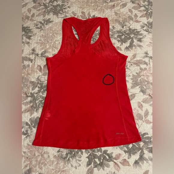Nike Dri-Fit Sheer Tank - Picture 5 of 9